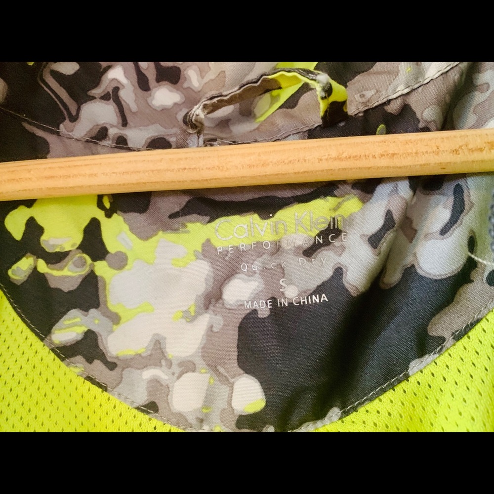 Calvin Klein performance Jacket - Picture 3 of 5